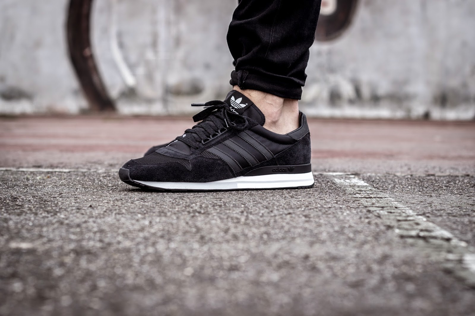 ◆ ミーニ Ninja x adidas ZX Torsion “Time In” Release Date | Nice Kicks